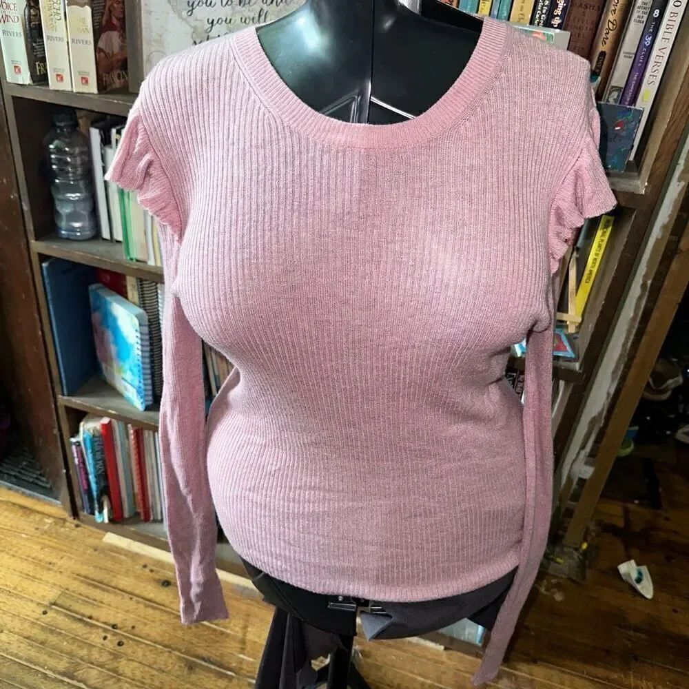 Madewell rose pink ruffled ribbed long sleeve fitted top